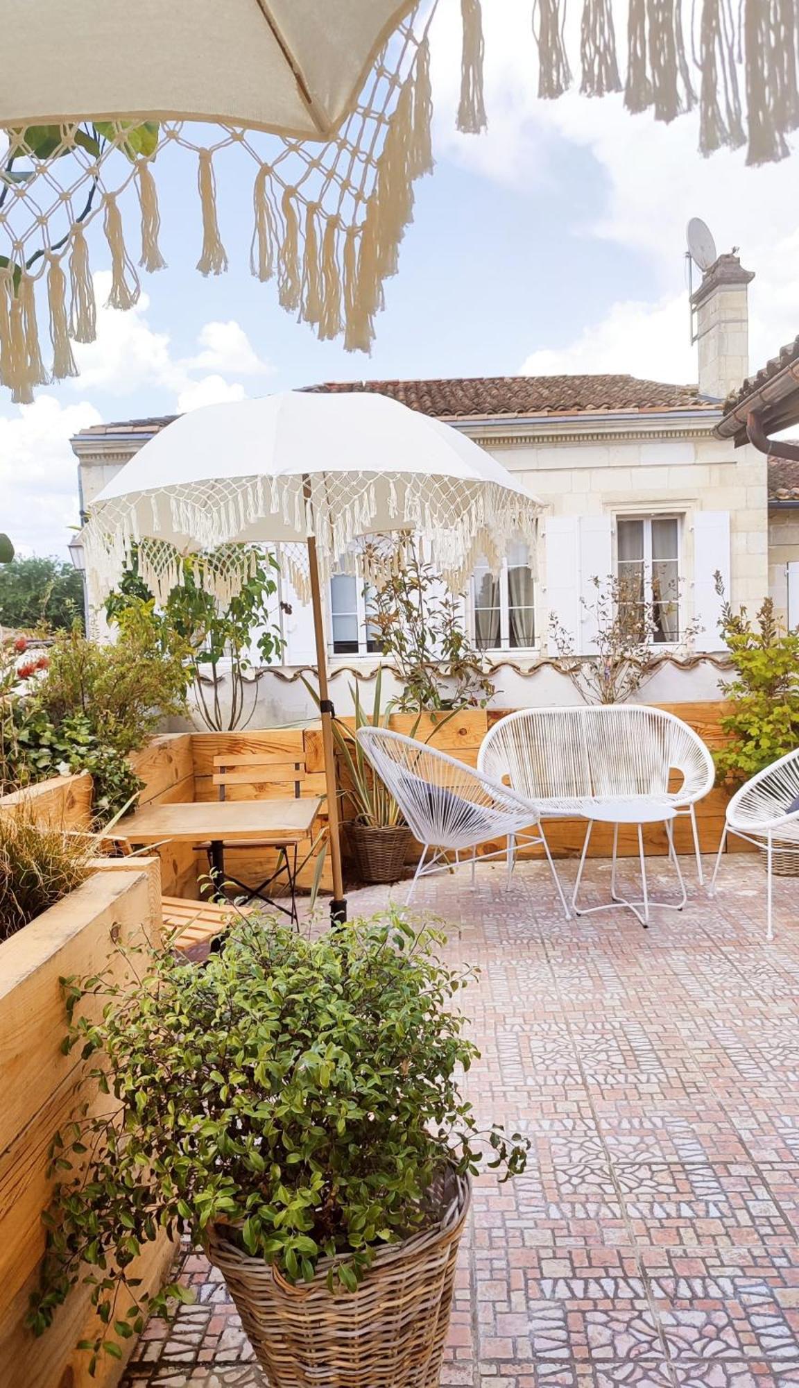 Maison Charmeilles - La Suite Pomerol Fronsac  Exteriör bild